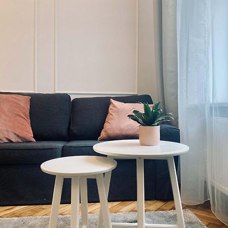 Beautiful Apartment With Two Rooms, Cracow Old Town كراكوفيا المظهر الخارجي الصورة
